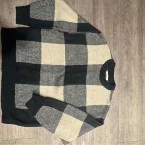OAK + FORT Green and Cream Plaid Crewneck Sweater